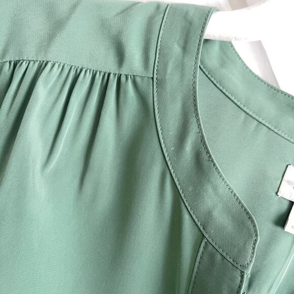 J.Crew Factory Petite Popover Placket Blouse in Gatlin Green Petite Small PS NWT - Picture 7 of 9